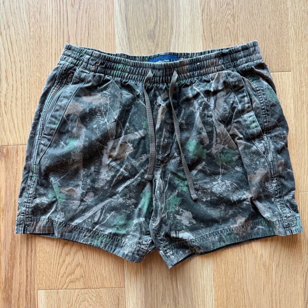 Mens Abercrombie Camo Shorts size Large